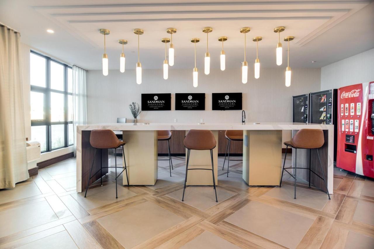Sandman Signature Saskatoon South Hotel Экстерьер фото