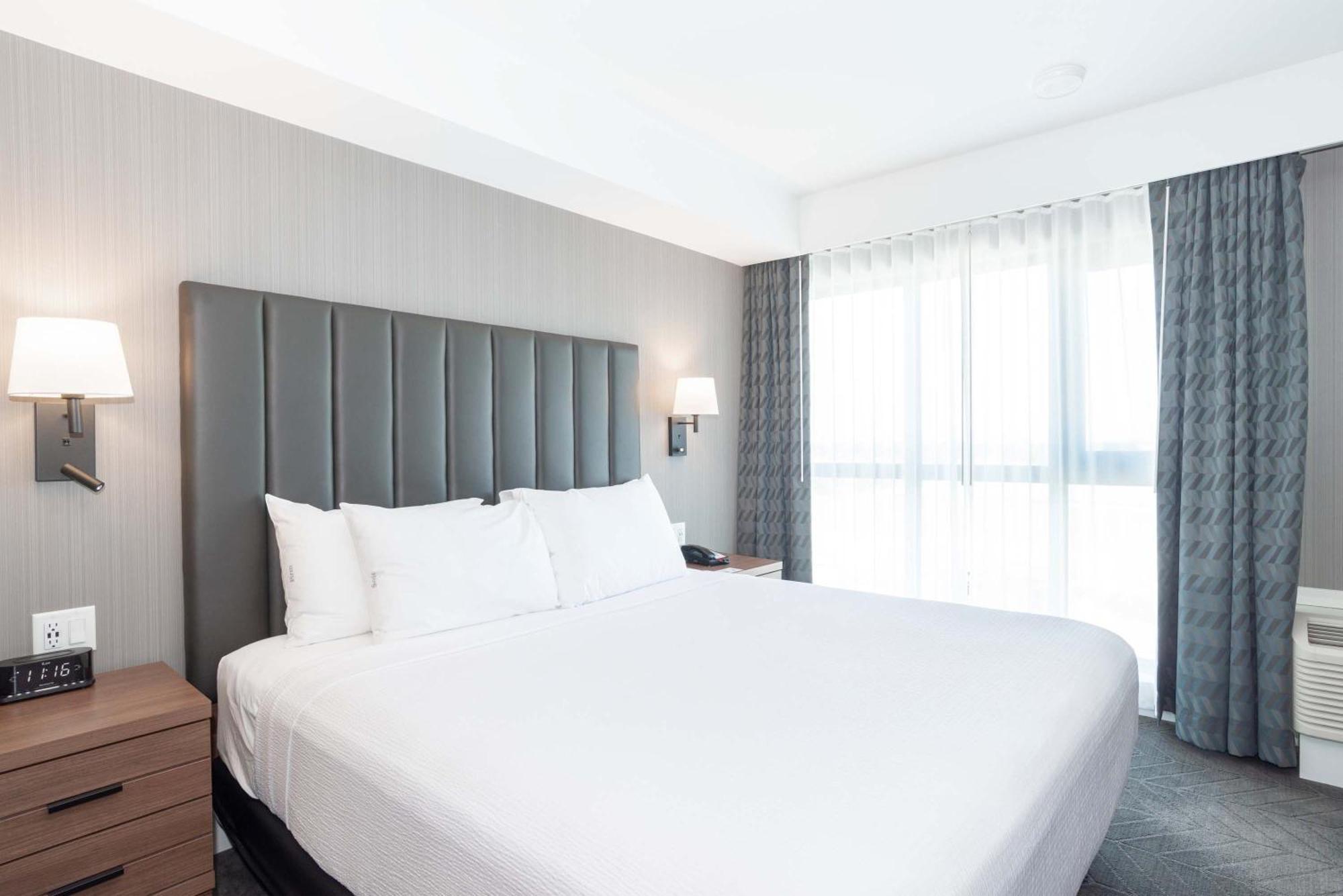 Sandman Signature Saskatoon South Hotel Экстерьер фото